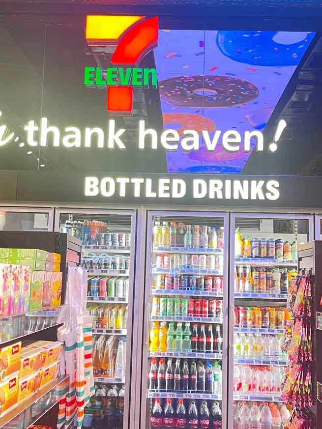 7-ELEVEn & ZKONG Up to a World-Class Shopping Experience